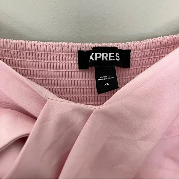 NWT Express Statement Bow Color Block Straight Leg Jumpsuit - Picture 8 of 15